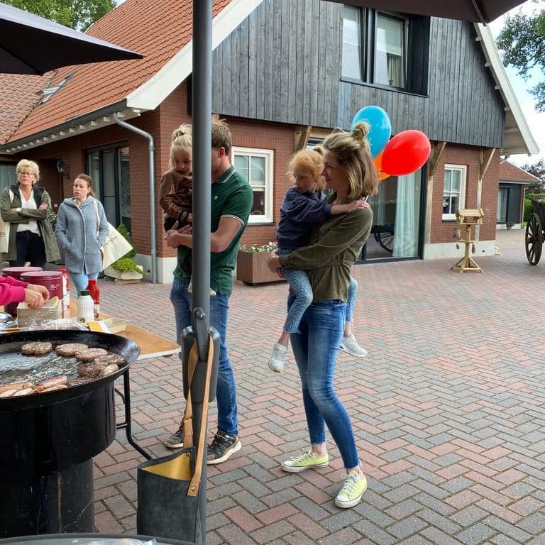 284280340_4888116071293071_4329619862256444551_n